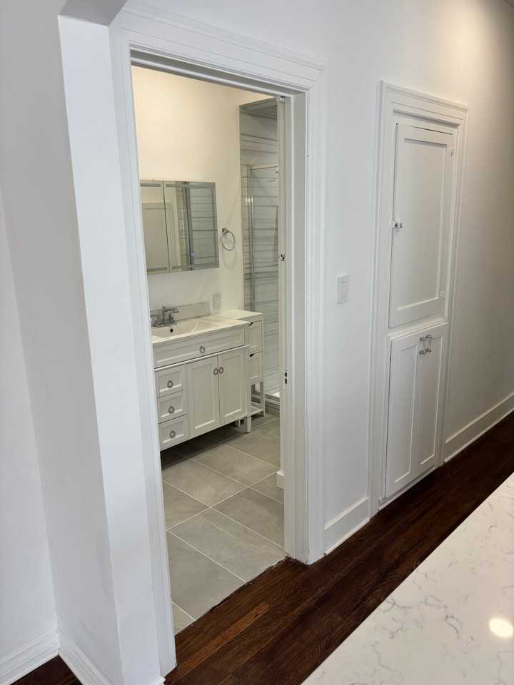 754 1/2 N Croft Ave - Photo 6 of 19