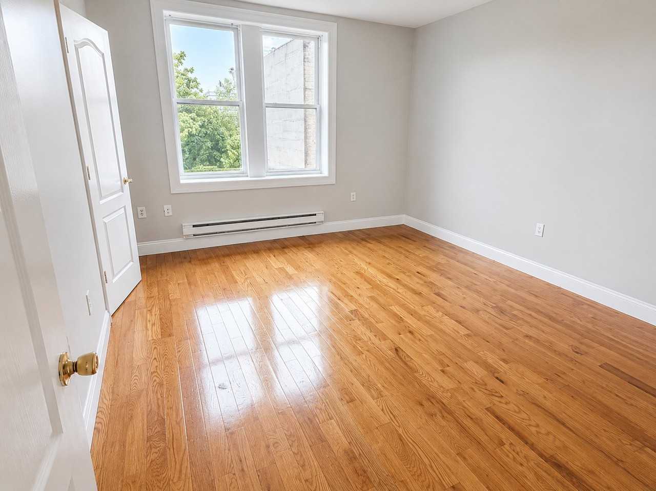 6611 Broadway #D1 - Photo 2 of 7