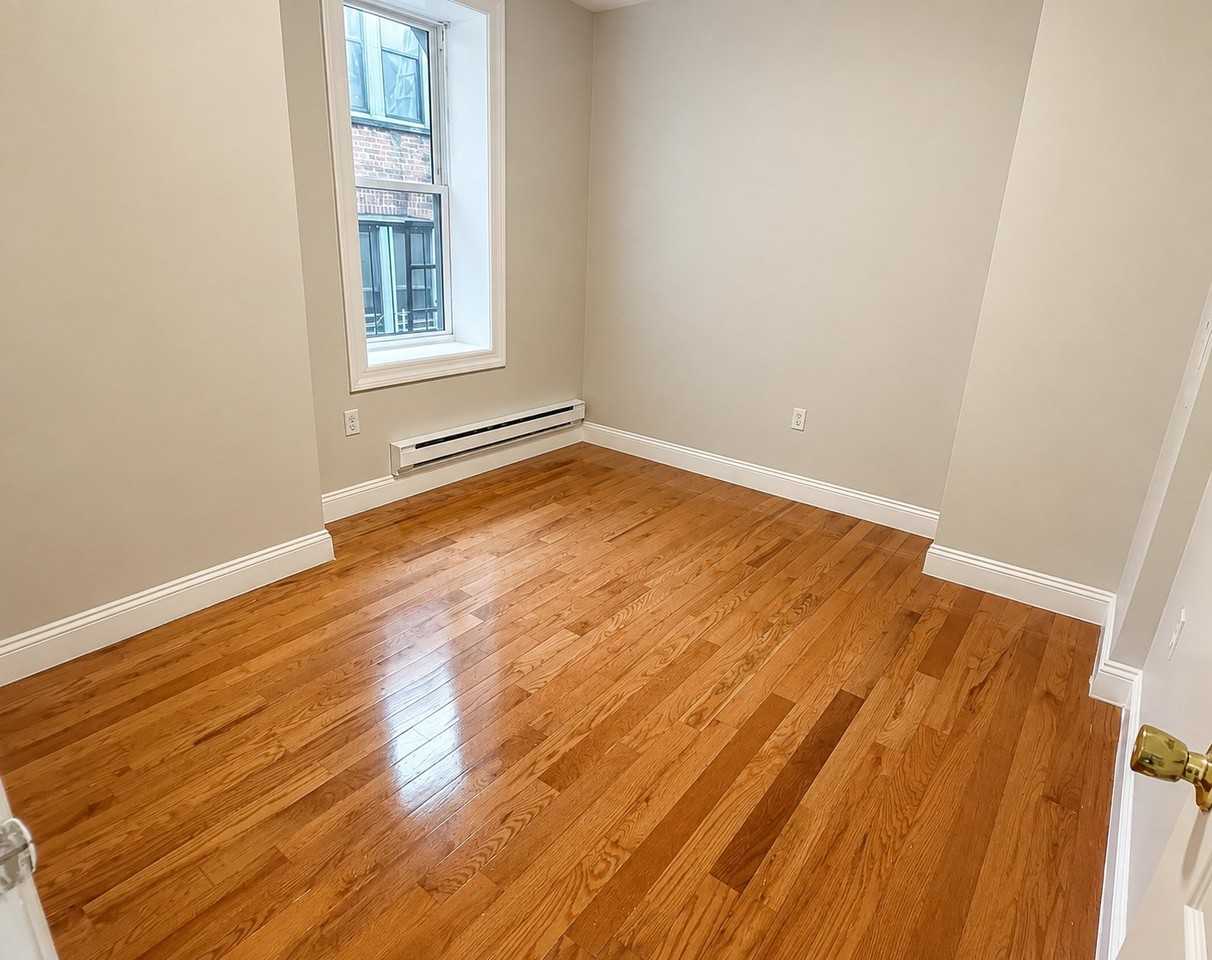 6611 Broadway #D1 - Photo 5 of 7