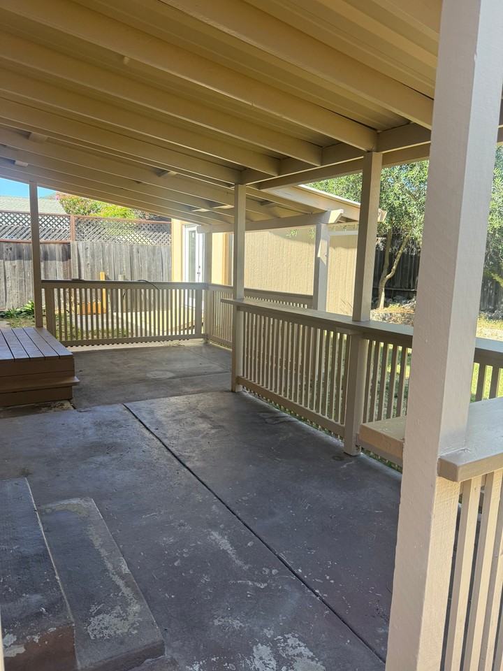 1315 Gillpepper Ln - Photo 4 of 11