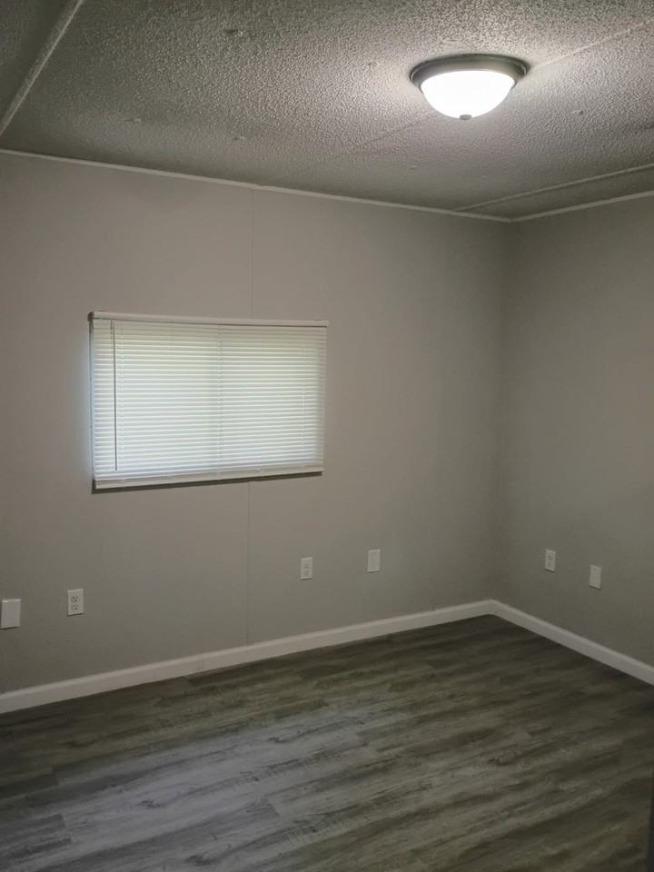 777 E Yerby St #24 - Photo 3 of 8