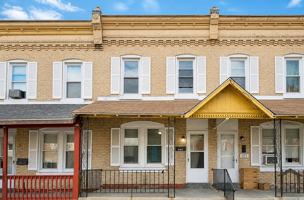 featured image of 1016 Potter St