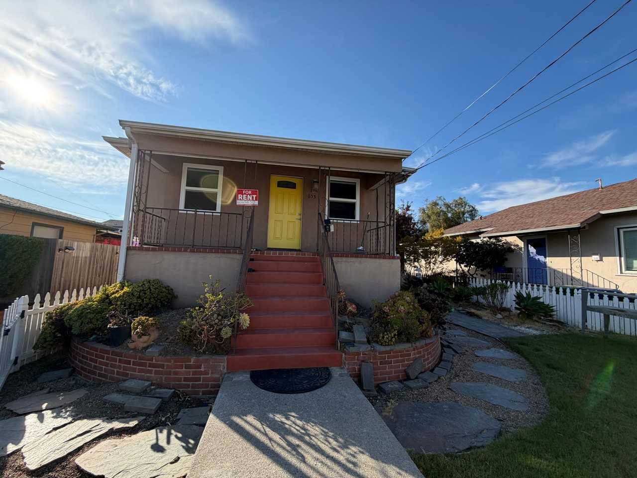 1033 Fountain St #B - Photo 2 of 6
