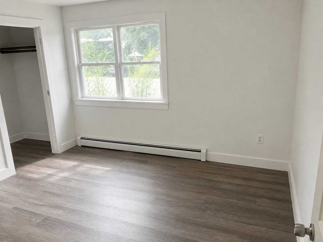 77 Main St #77 - Photo 3 of 5