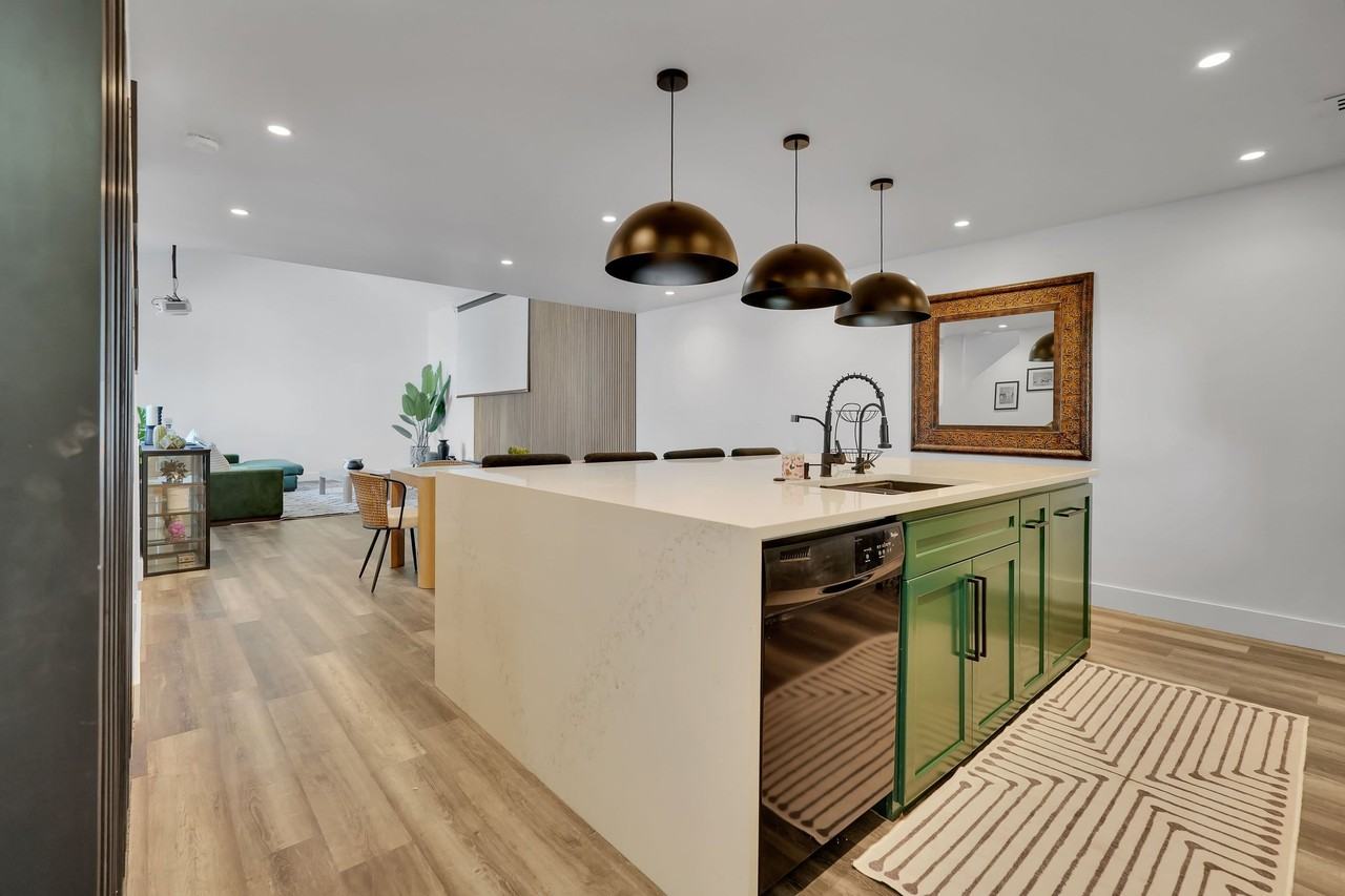 2807 Jackson St - Photo 7 of 15