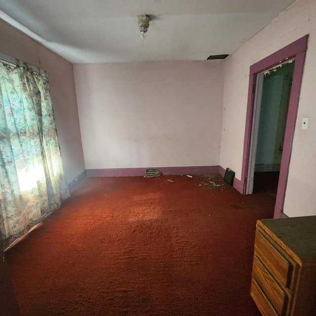 2847 E 98th St - Photo 4 of 20