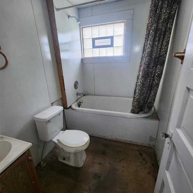 2847 E 98th St - Photo 6 of 20