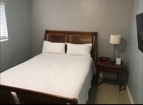 5403 Pembroke Rd - Photo 4 of 13