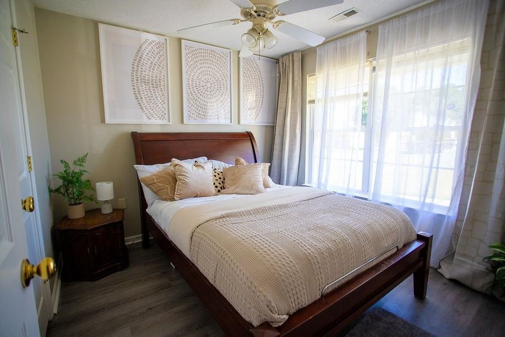 2419 Smugglers Court Charlotte Nc - Photo 2 of 20