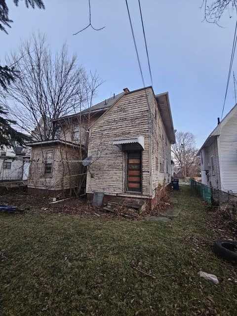 219 Eastern Ave - Photo 2 of 14