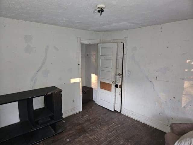 219 Eastern Ave - Photo 6 of 14
