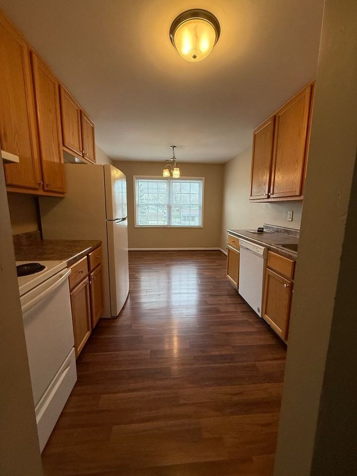 1601 E Fort Wayne St - Photo 4 of 15