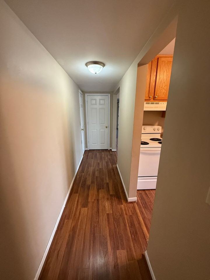1601 E Fort Wayne St - Photo 5 of 15
