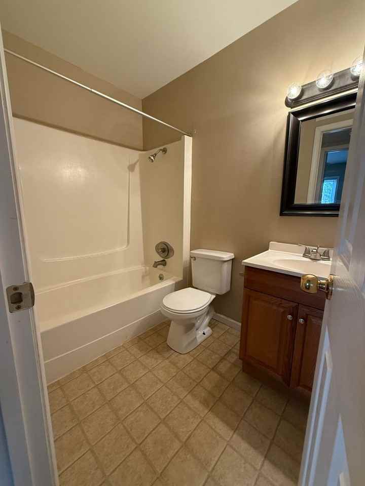 1601 E Fort Wayne St - Photo 6 of 15
