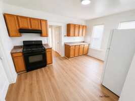 featured image of 18 Buell St