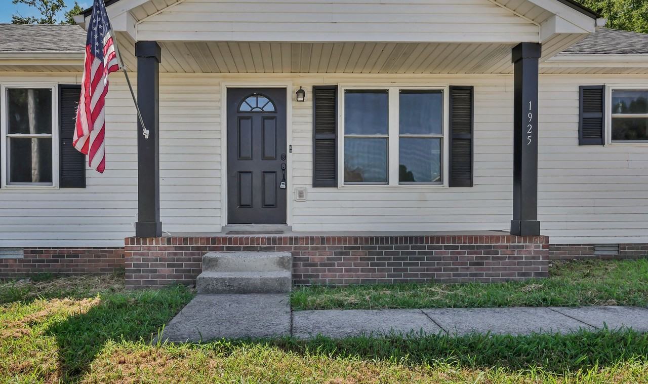 1925 Timberline Cir - Photo 3 of 23