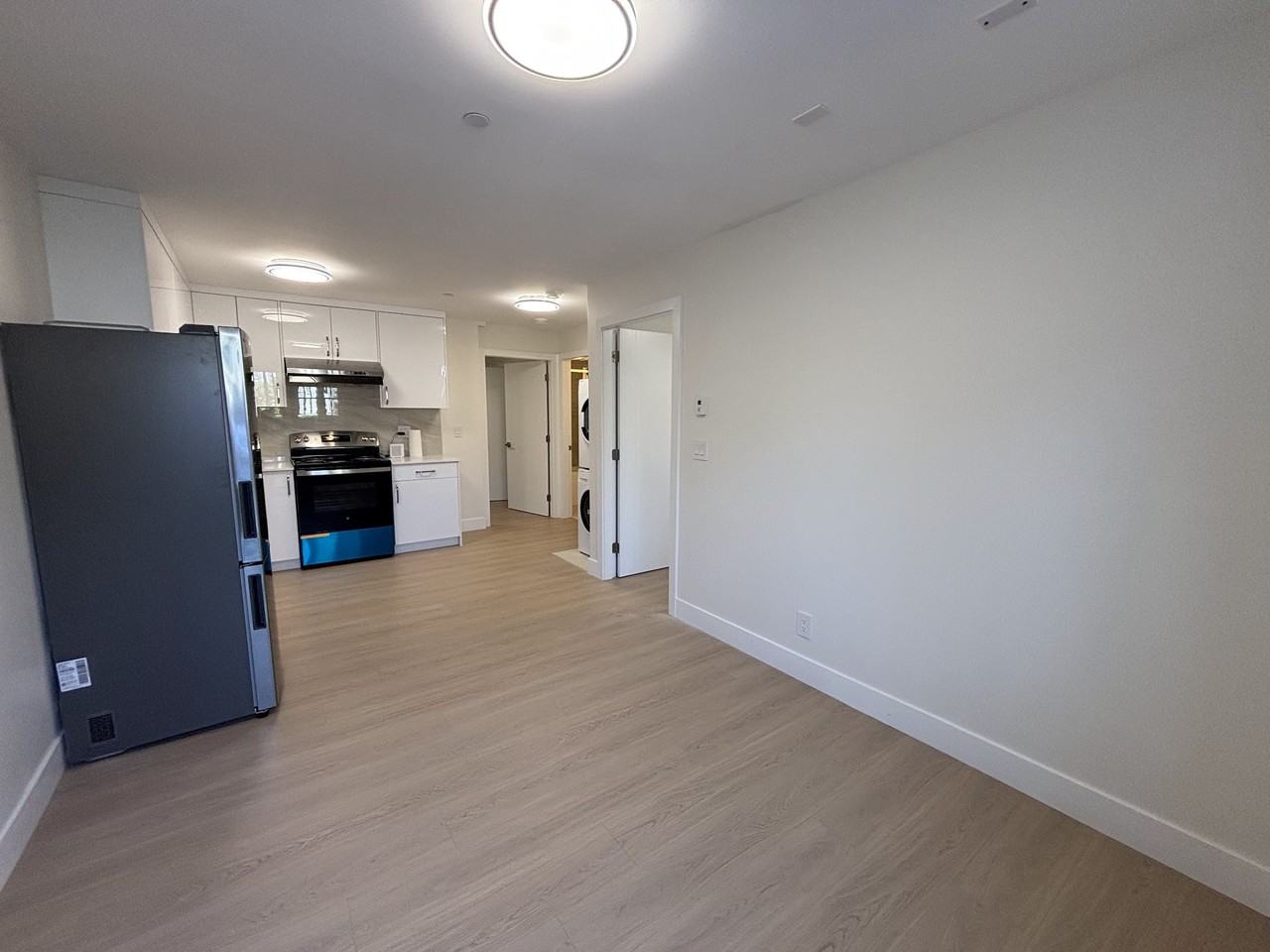 2975 Venables Street - Photo 4 of 11