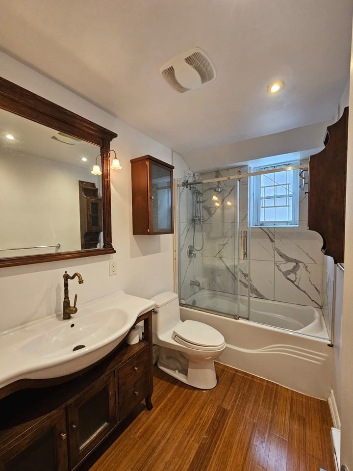 805 Avenue McEachran - Photo 2 of 11