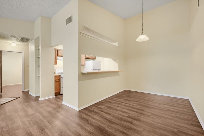 740 Simonetti Dr #A - Photo 5 of 17