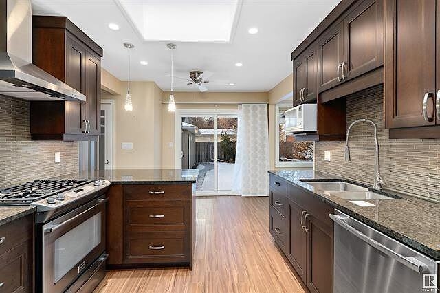 11626 72 Ave Nw - Photo 2 of 21