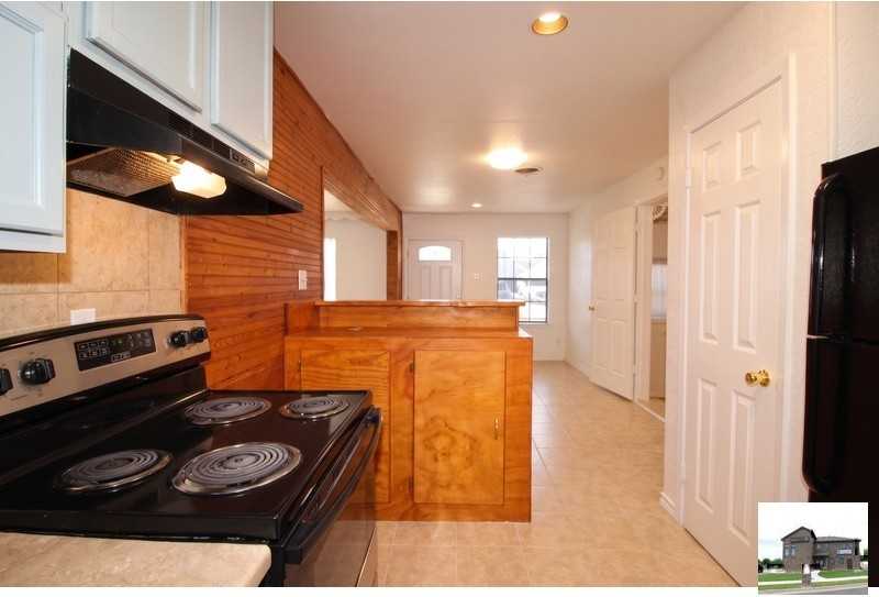 709 S 11th St - Photo 5 of 13