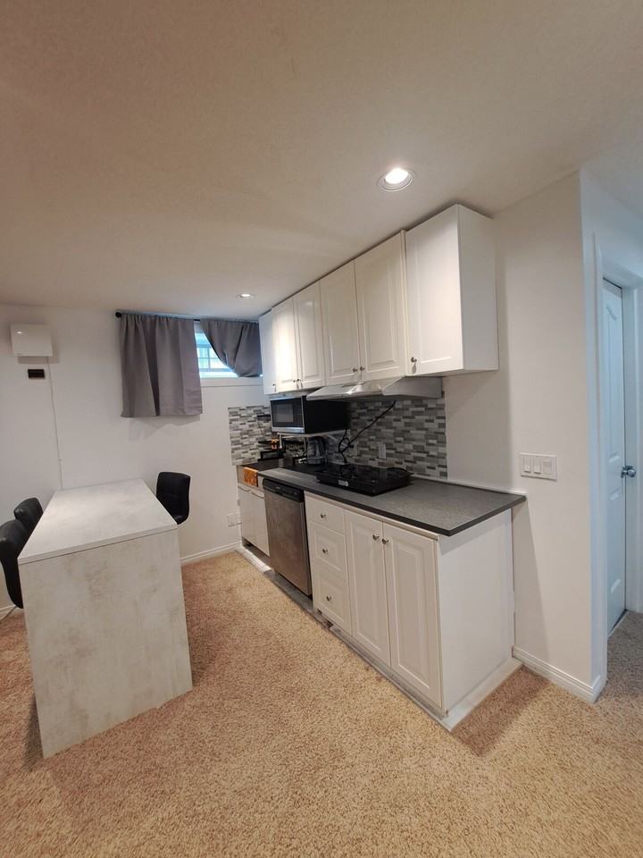 48 Cougarstone Crt Sw - Photo 7 of 18