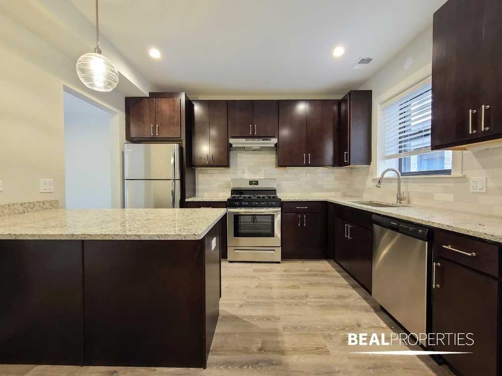 1147 Maple Ave #916-3 - Photo 4 of 13