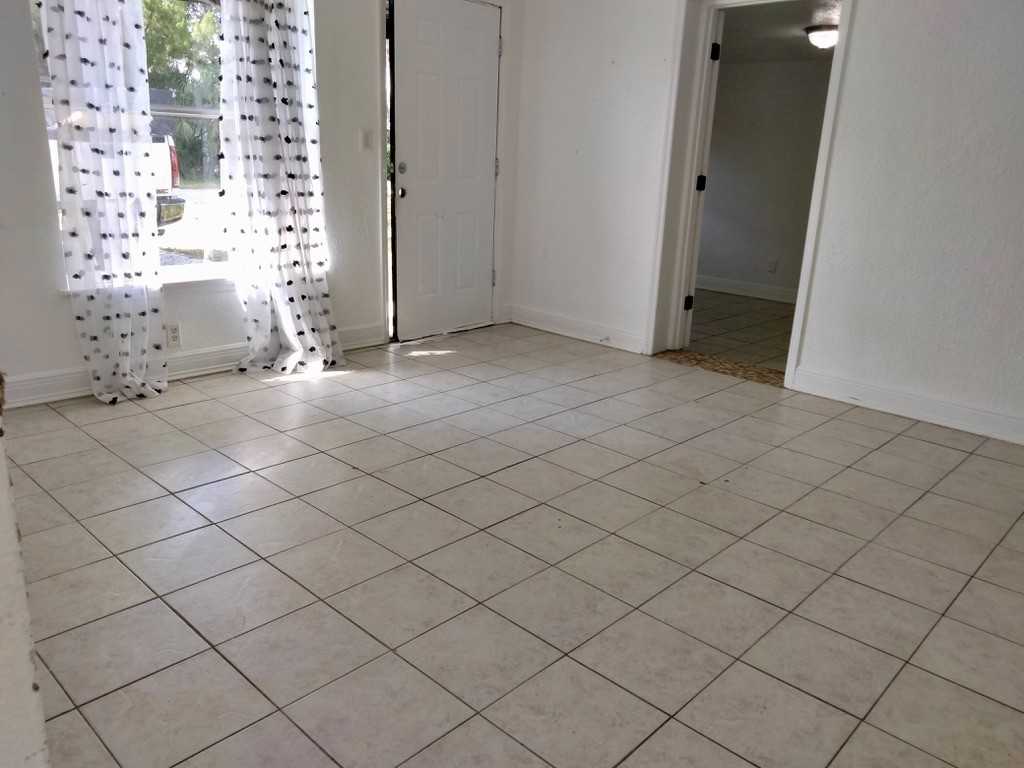 1214 10th St #NA - Photo 3 of 9