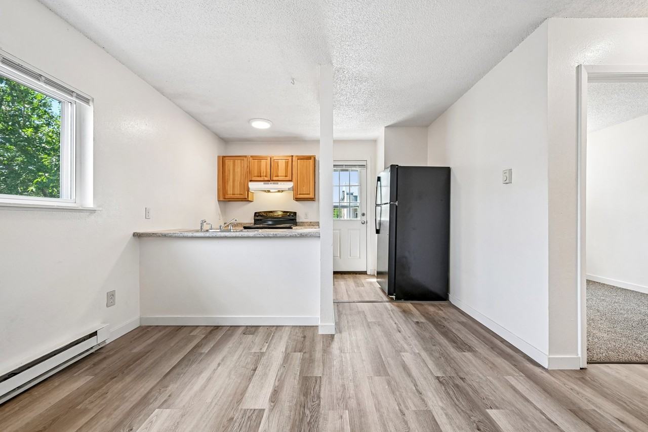 1937 Goss St #8 - Photo 6 of 15