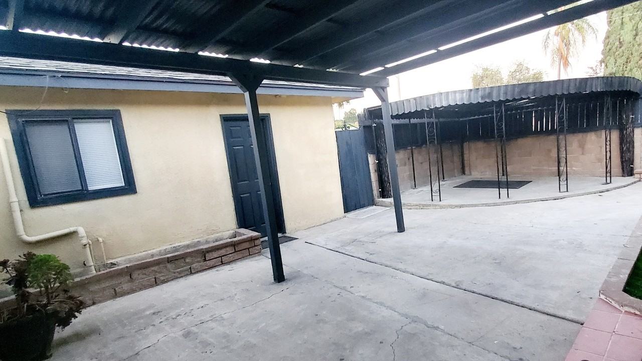 431 E Michelle St #NA - Photo 6 of 21