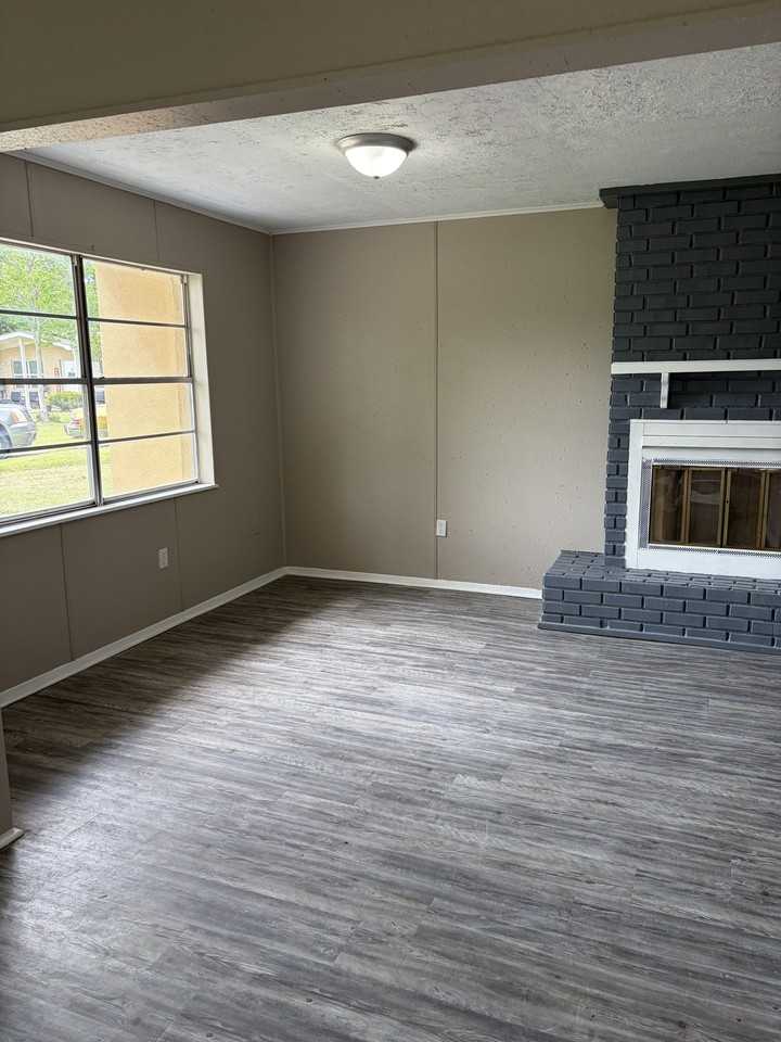 114 Arthur Ct #NA - Photo 7 of 17