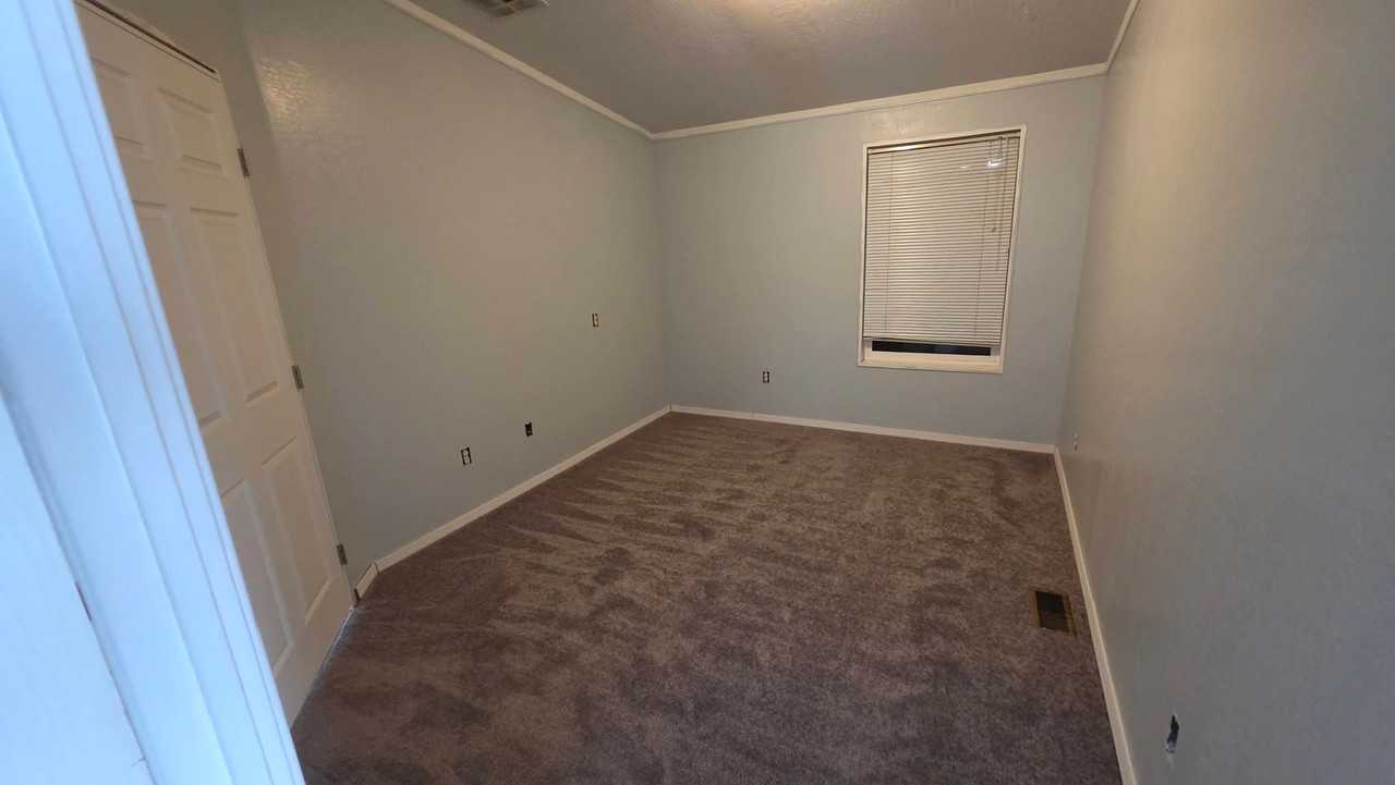 1006 S 345th Dr #NA - Photo 3 of 14