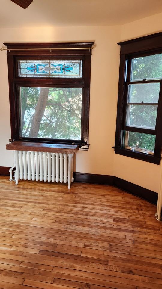 942 Rose Ave E #1 - Photo 3 of 13