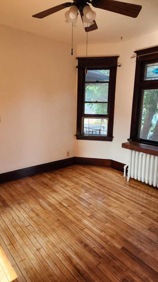 942 Rose Ave E #1 - Photo 6 of 13