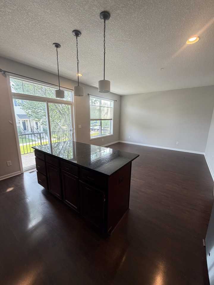 5158 95th Ln N - Photo 7 of 25
