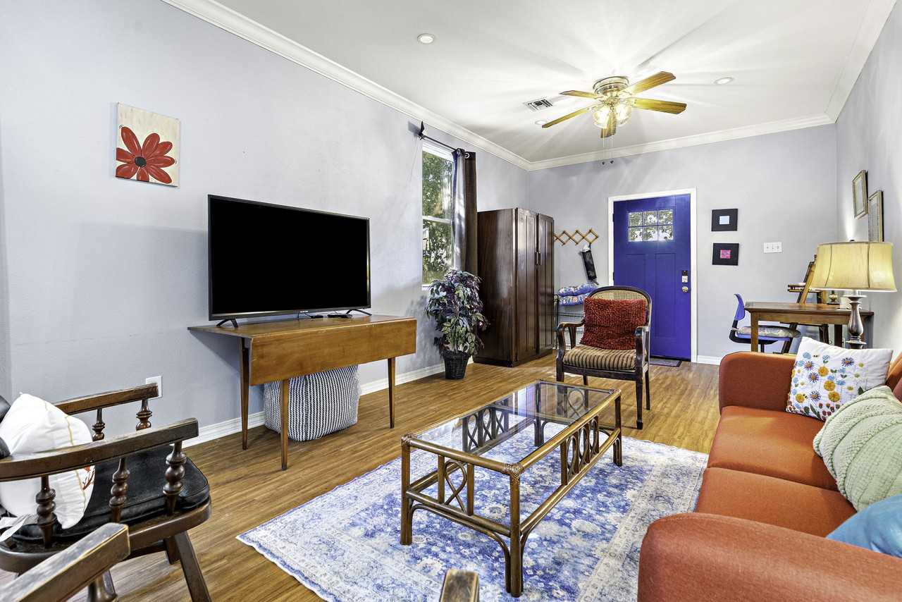 335 Angela Ave #NA - Photo 2 of 14