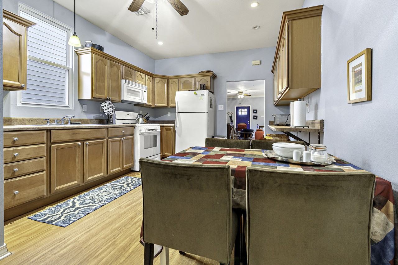 335 Angela Ave #NA - Photo 6 of 14
