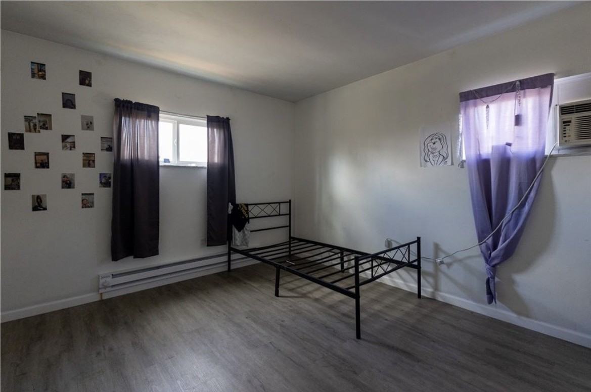 705 Cherokee St - Photo 5 of 18