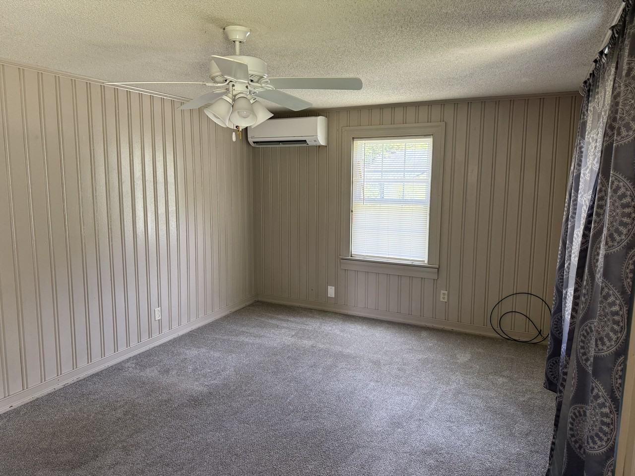 302 S Johnson St #NA - Photo 3 of 14