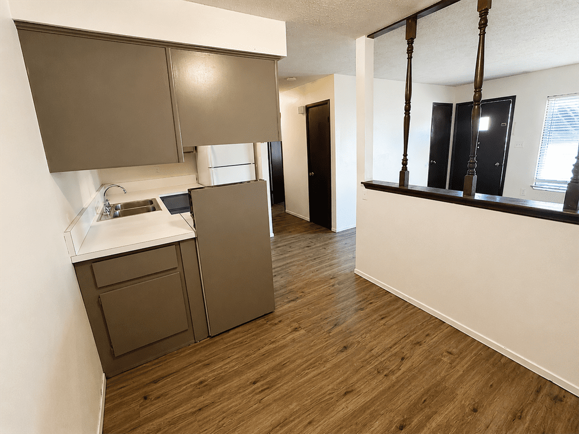 12650 Grand River Rd #19 - Photo 3 of 16