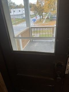 145 Lemon St - Photo 7 of 11
