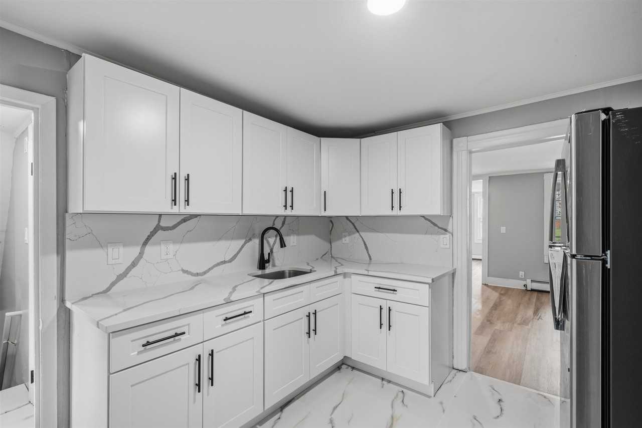 25 Knapp Ave #2 - Photo 2 of 18