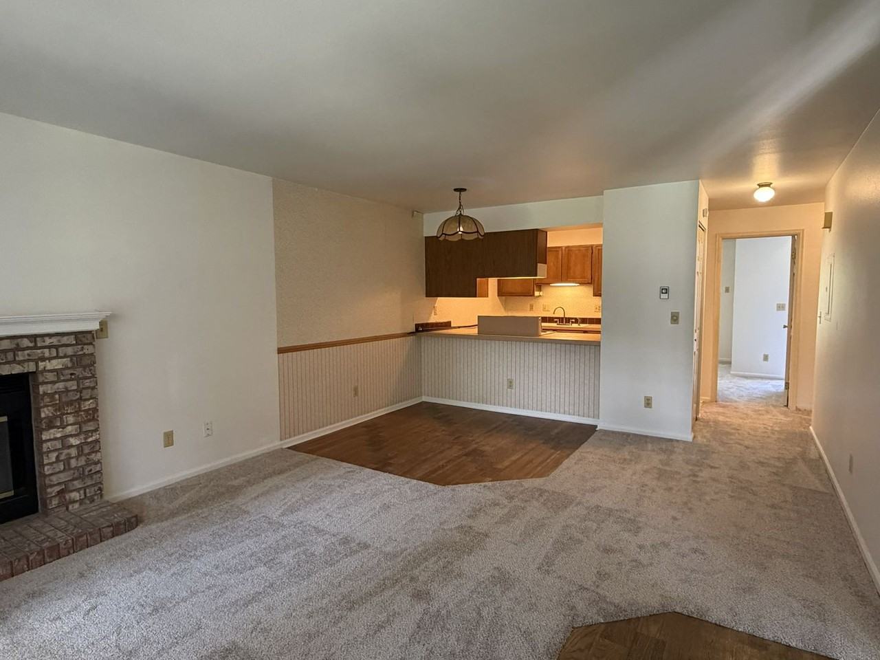 1601 W Swallow Rd - Photo 3 of 10