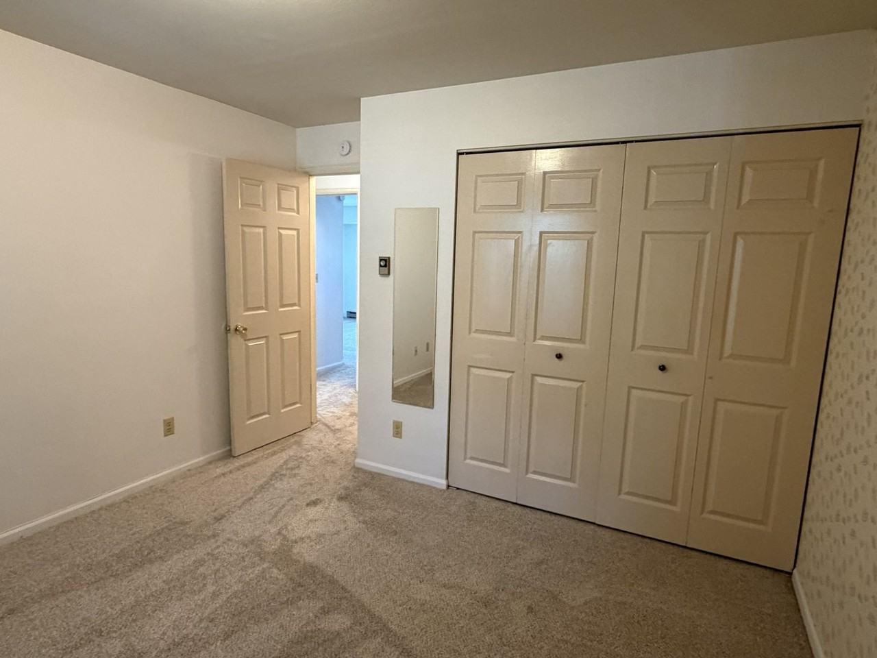1601 W Swallow Rd - Photo 6 of 10