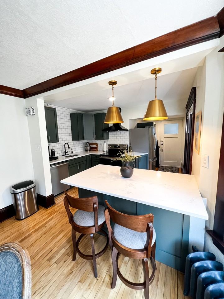 592 Ottawa Ave #2 - Photo 3 of 25