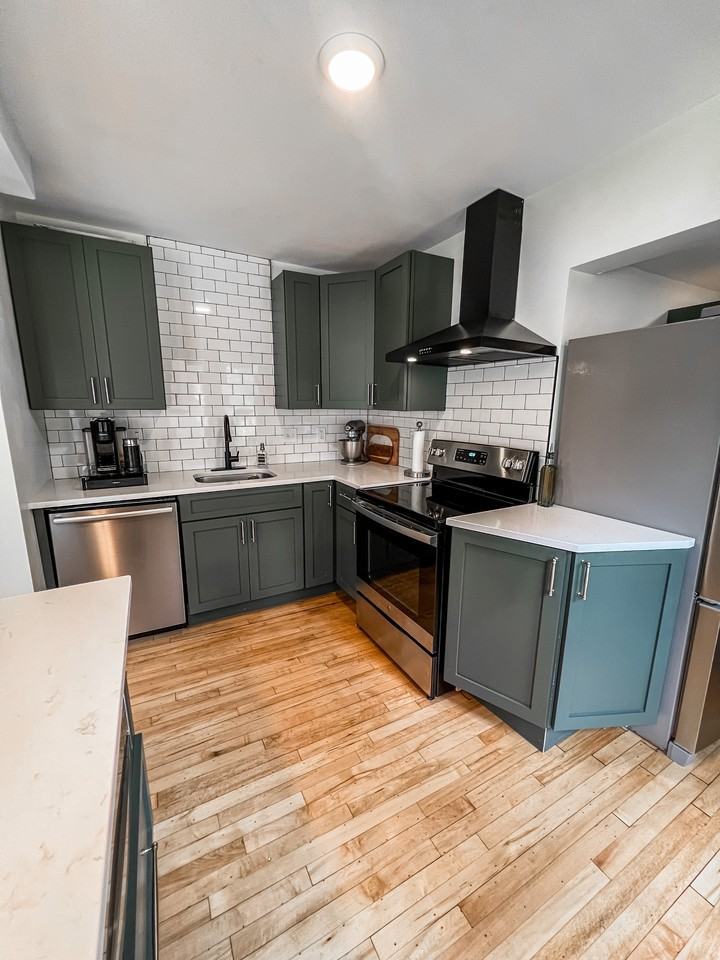 592 Ottawa Ave #2 - Photo 4 of 25