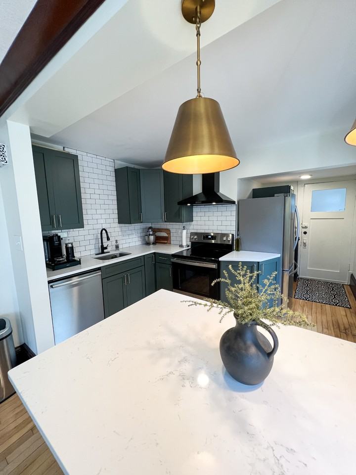 592 Ottawa Ave #2 - Photo 6 of 25