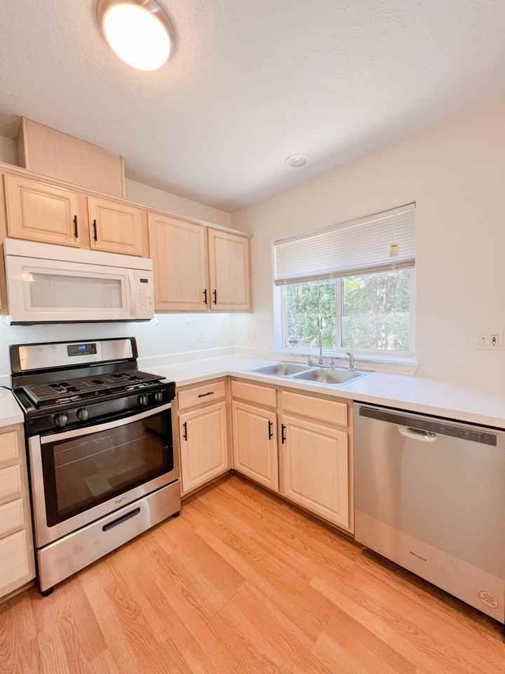 3503 Se 153rd Ave #NA - Photo 3 of 13