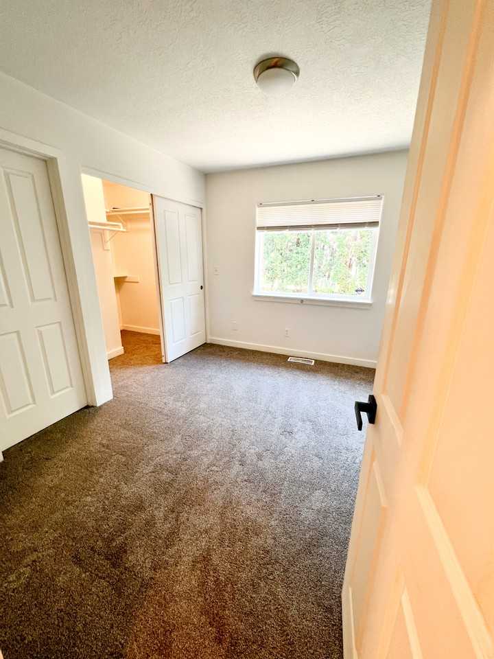 3503 Se 153rd Ave #NA - Photo 5 of 13