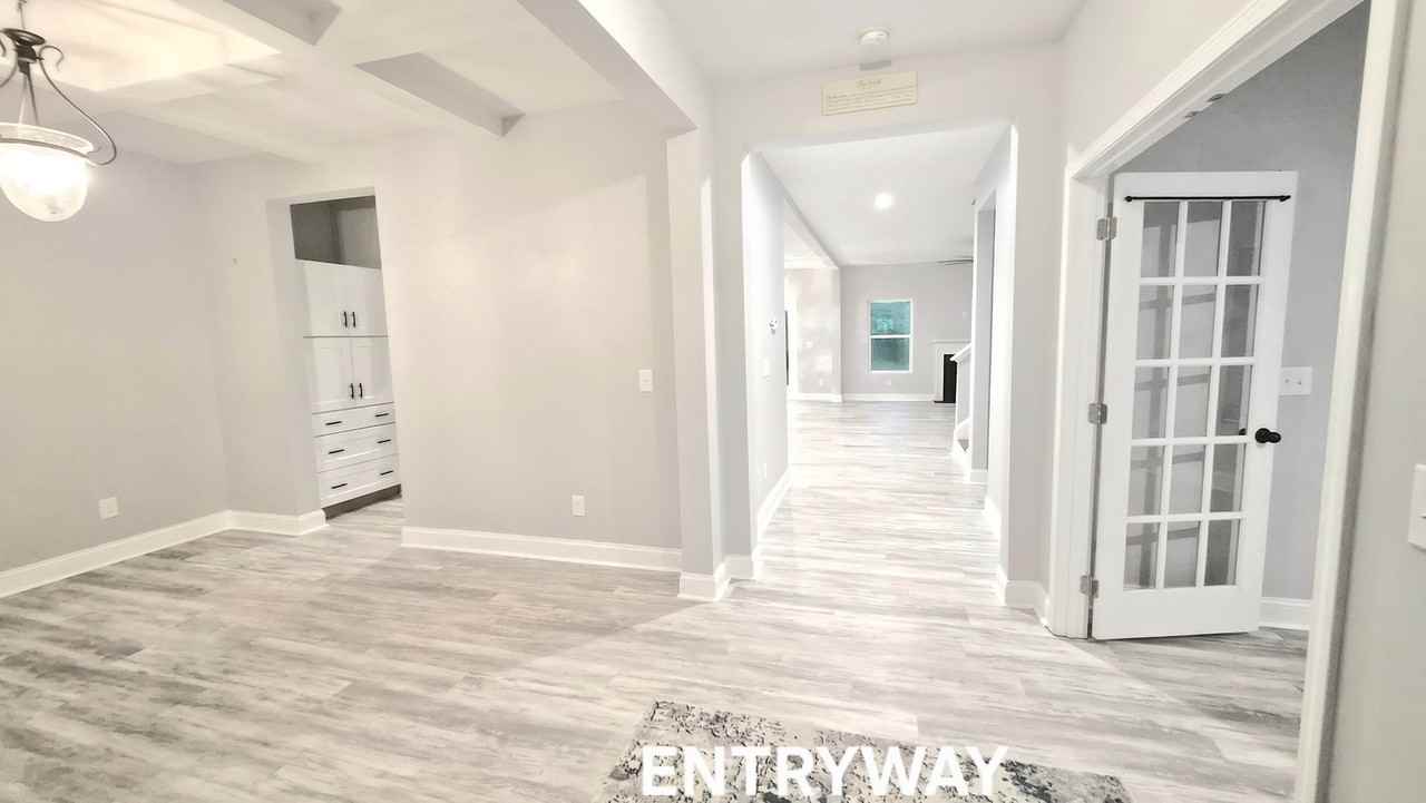 315 Neuse Dr - Photo 5 of 35